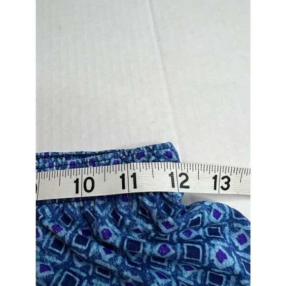 3/$15 or 5/$20 Lands’ End size small (6-8) high rise nylon elastic shorts - Picture 6 of 8